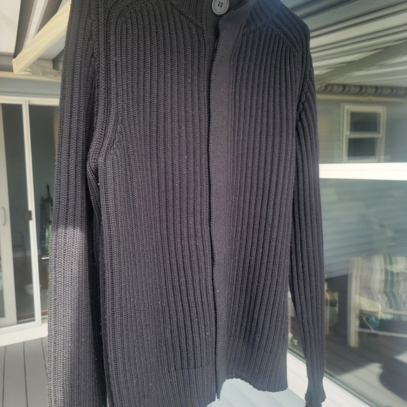 Men's Black Sweater - Picture 1 of 7